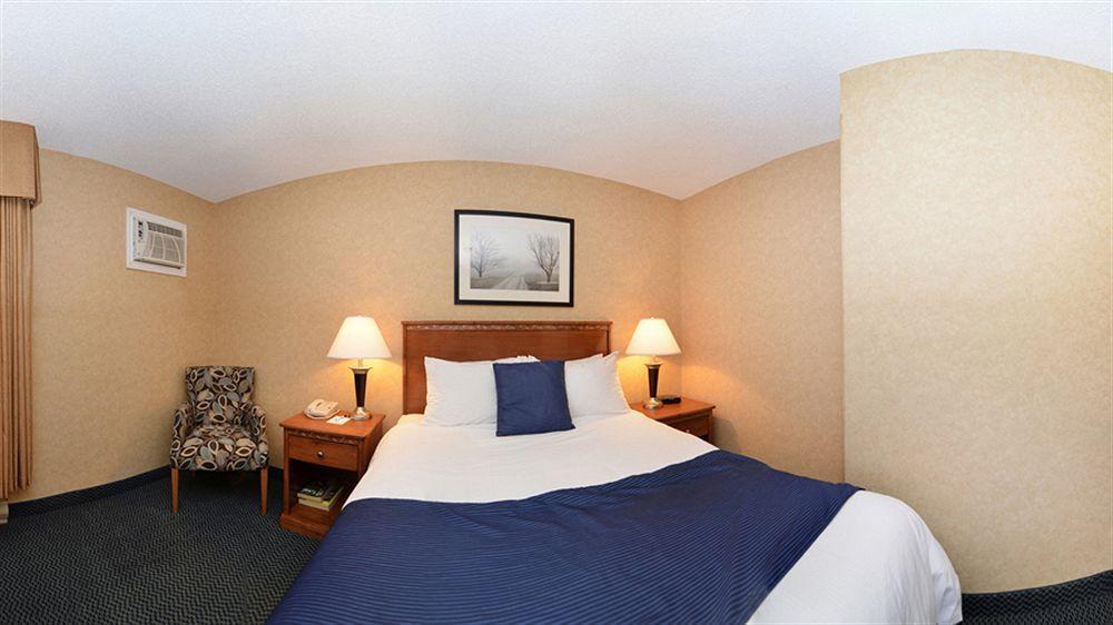 Best Western Plus Country Meadows Inn Aldergrove Exterior foto